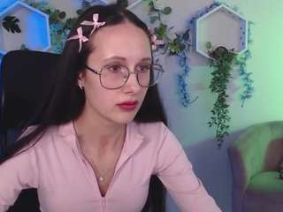 caroline-rose