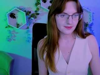 caroline-rose