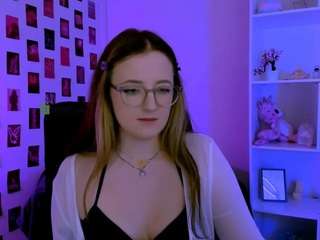 caroline-rose
