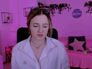 caroline-rose