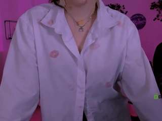 caroline-rose