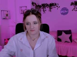 caroline-rose