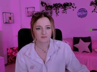 caroline-rose Live Webcam on CamSoda