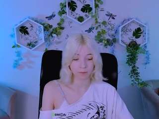 caroline-rose live webcam show