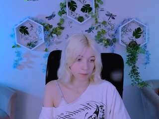 caroline-rose live profile