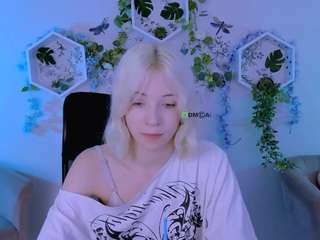 caroline-rose live webcam show