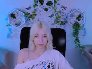 caroline-rose