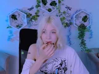 caroline-rose