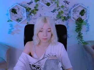 caroline-rose