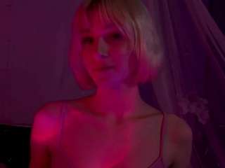 caroline-rose live webcam show
