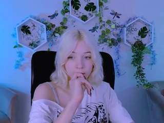 caroline-rose live webcam show