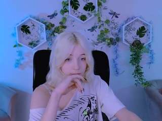 caroline-rose live webcam show