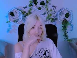 caroline-rose live webcam show