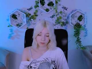 caroline-rose live profile