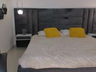 charlottecox1 live webcam show