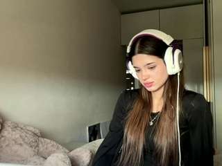 elidaschimke live webcam show