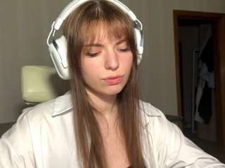 eloiseahart's live room