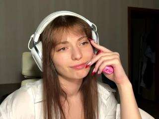 eloiseahart's live room