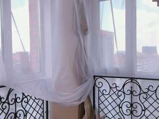 IndomitableMaid live webcam show