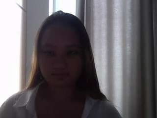 risamrazik live webcam show