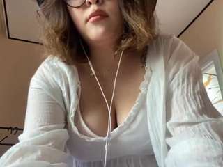 le modèle caterinaliou est en webcam porno dans un show sur le site camsoda, il possède les tags suivants: ass,striptease,bj,sexy,shaved pussy,smoking,spanking,strip,tattoos,orgasm,tease,teen 18,thick,twerk,wet,young adult,pov,pussy,no drinking,feet