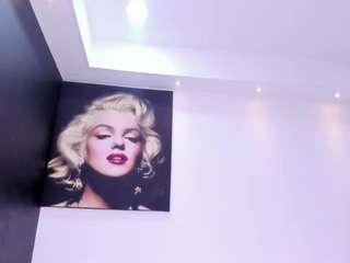 Dakkota-fox live webcam show