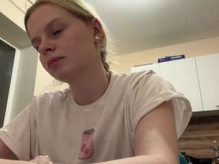 leidaholster's live room