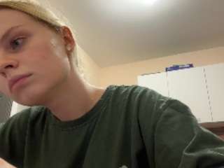 leidaholster live webcam show