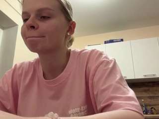 LeidaHolster live webcam show
