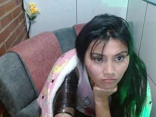 liarouse04 live webcam show