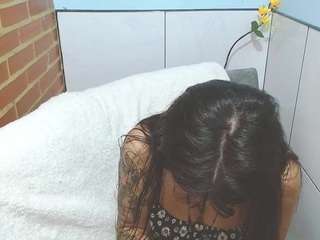 Liarouse04 live webcam show