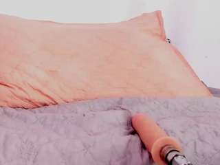 CelesteMilder live webcam show