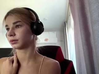 LieselotteSchwend live webcam show