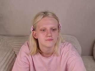 lillly-jhonasss live webcam show
