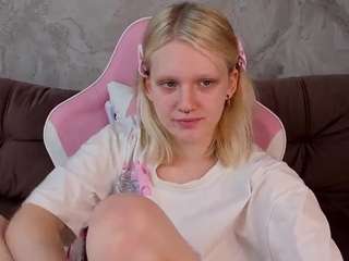 lillly-jhonasss live webcam show