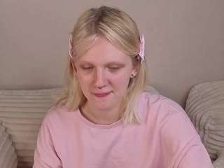 lillly-jhonasss live webcam show