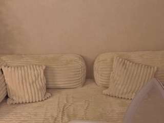Lillly-Jhonasss live webcam show