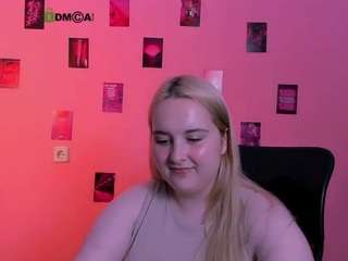 le modèle linda-lynx est en webcam porno dans un show sur le site camsoda, il possède les tags suivants: ass bouncing,ass clapping,blowjob,cute,natural,nature,no drinking,no smoking,teen 18,young adult,hd