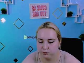 linda-lynx live webcam show