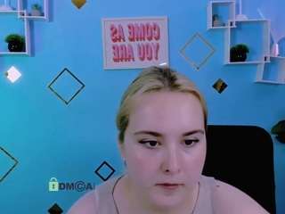 linda-lynx live webcam show