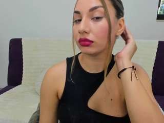 nicolleeex