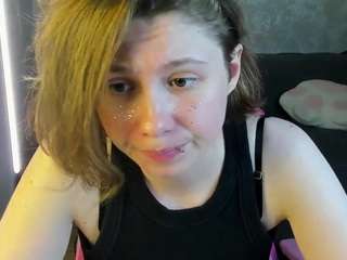nika-berry live profile