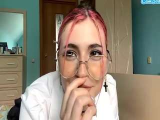 Milana live webcam show