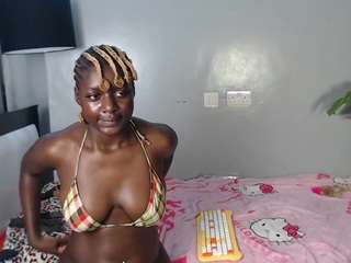 cocowantsyouu live webcam show