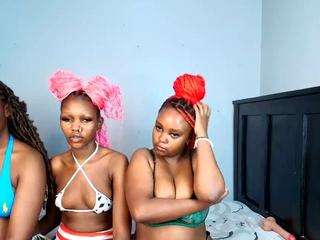 cocowantsyouu Live Webcam on CamSoda