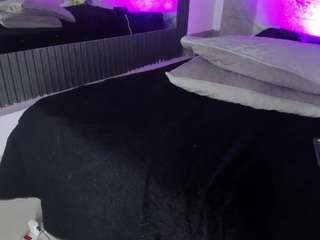 Cristal-quintero live webcam show