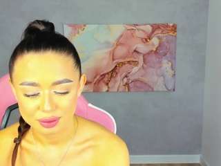 Nicole live cam preview