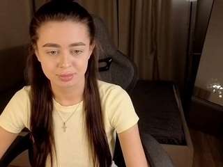 Nicole live cam preview