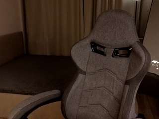 Nicole live cam preview