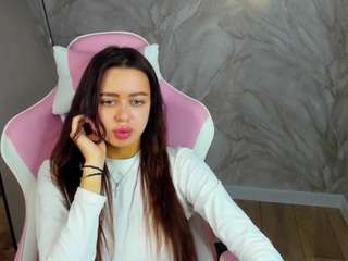 Nicole live cam preview